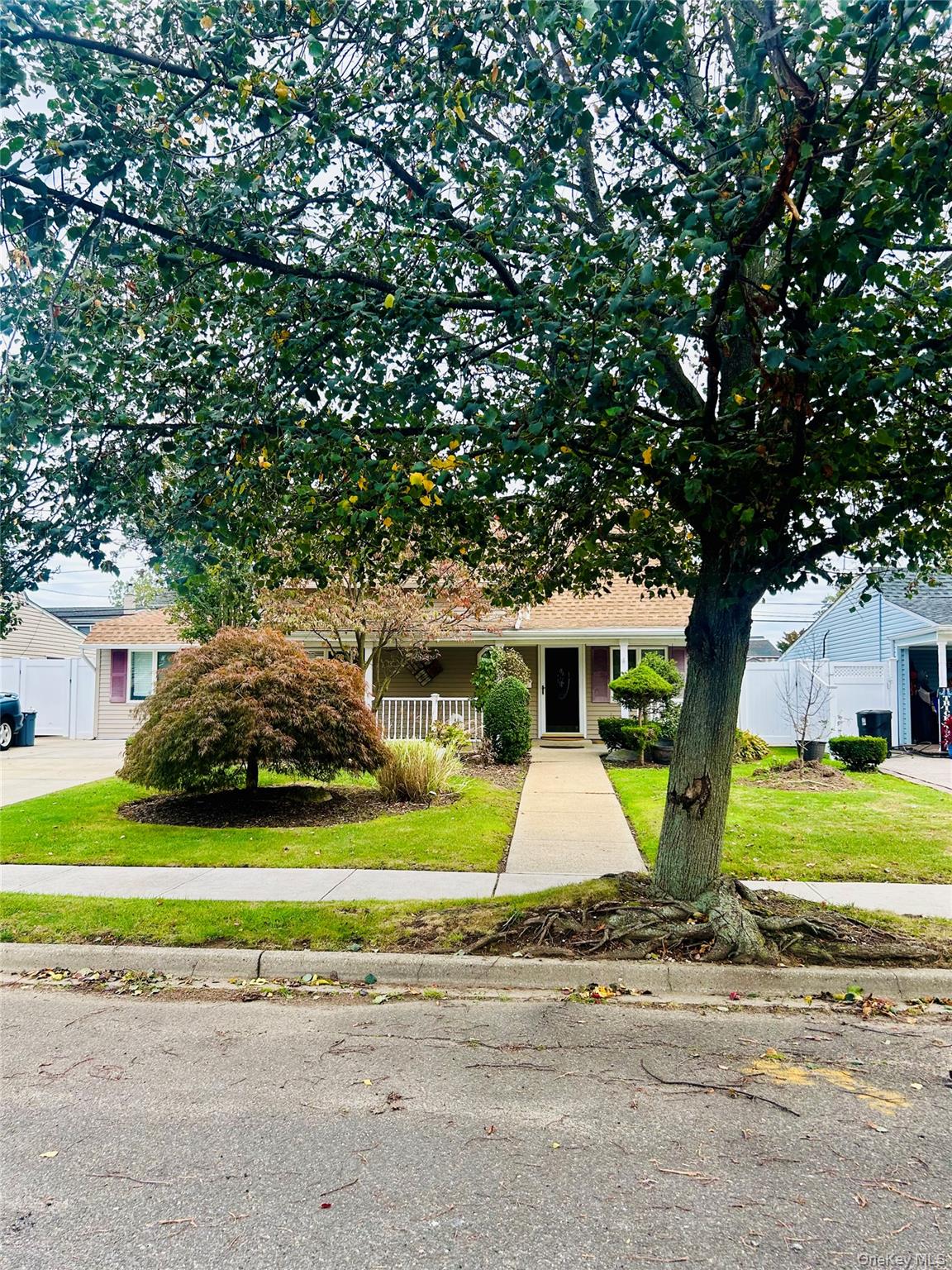 #2 photo, 27 Wildflower Lane, ナッソー郡 Wantagh , NY 11793