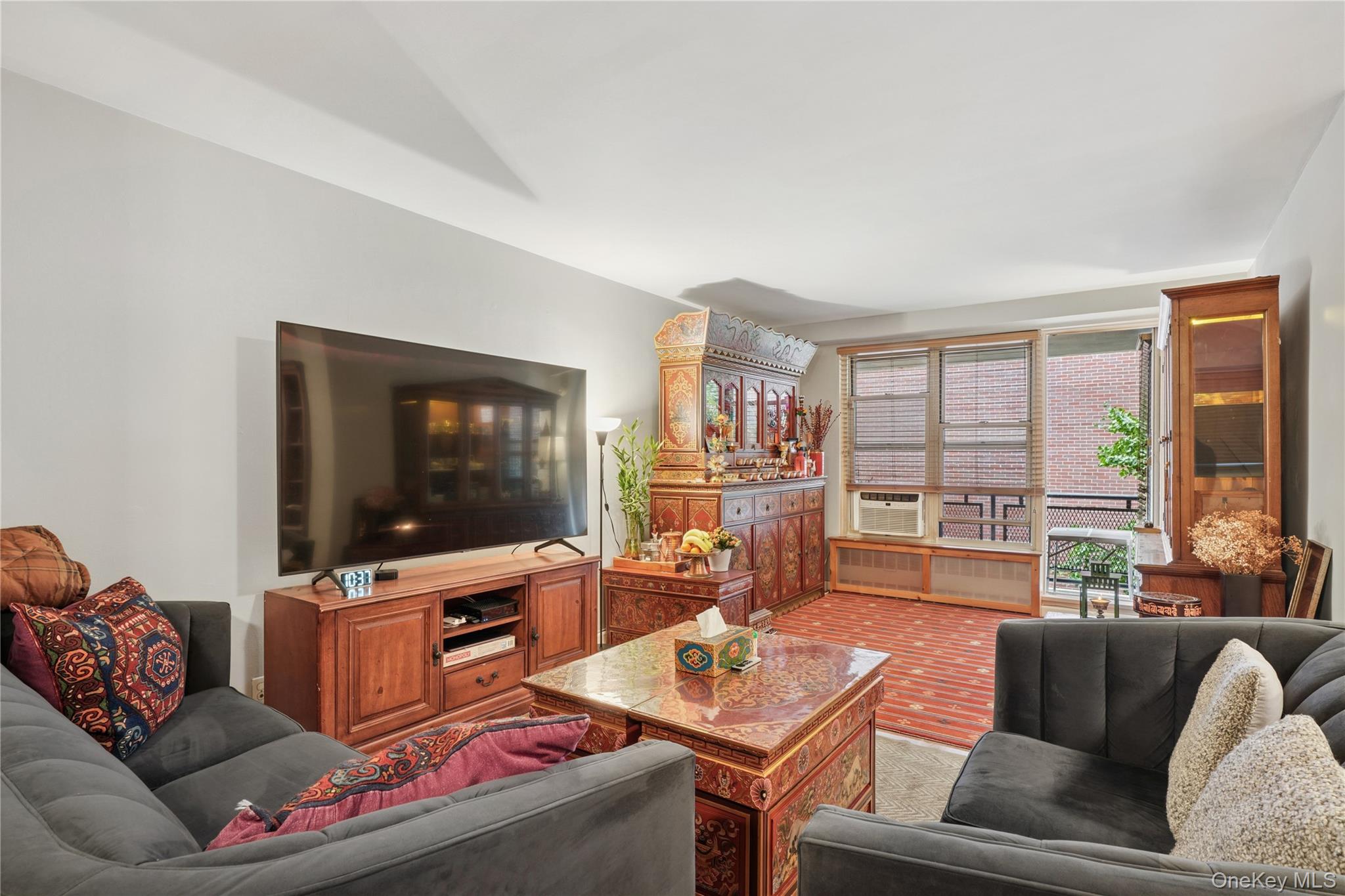 #3 photo, 35-50 85 St, クイーンズ区 Jackson Heights , NY 11372