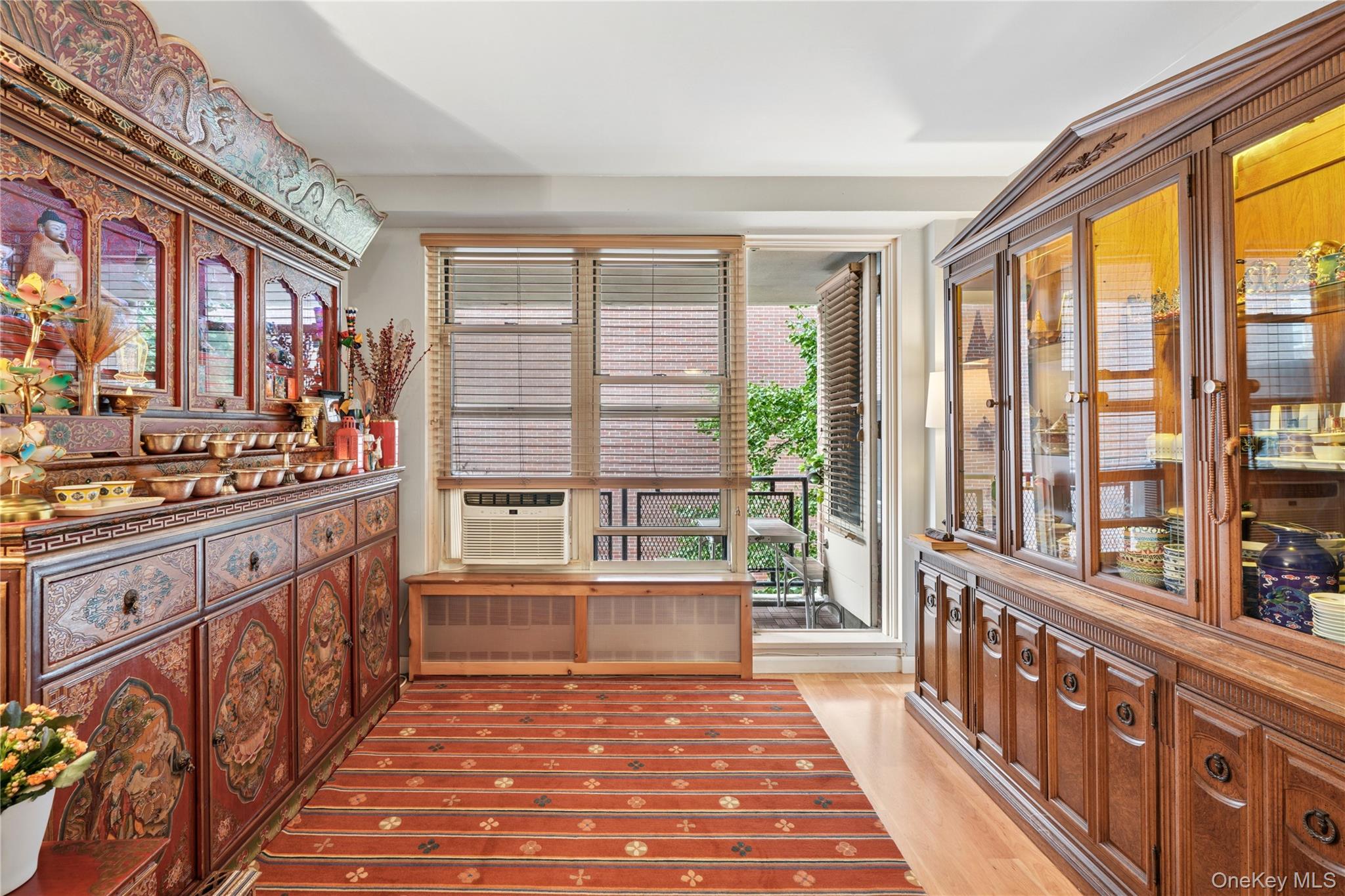 #4 photo, 35-50 85 St, クイーンズ区 Jackson Heights , NY 11372