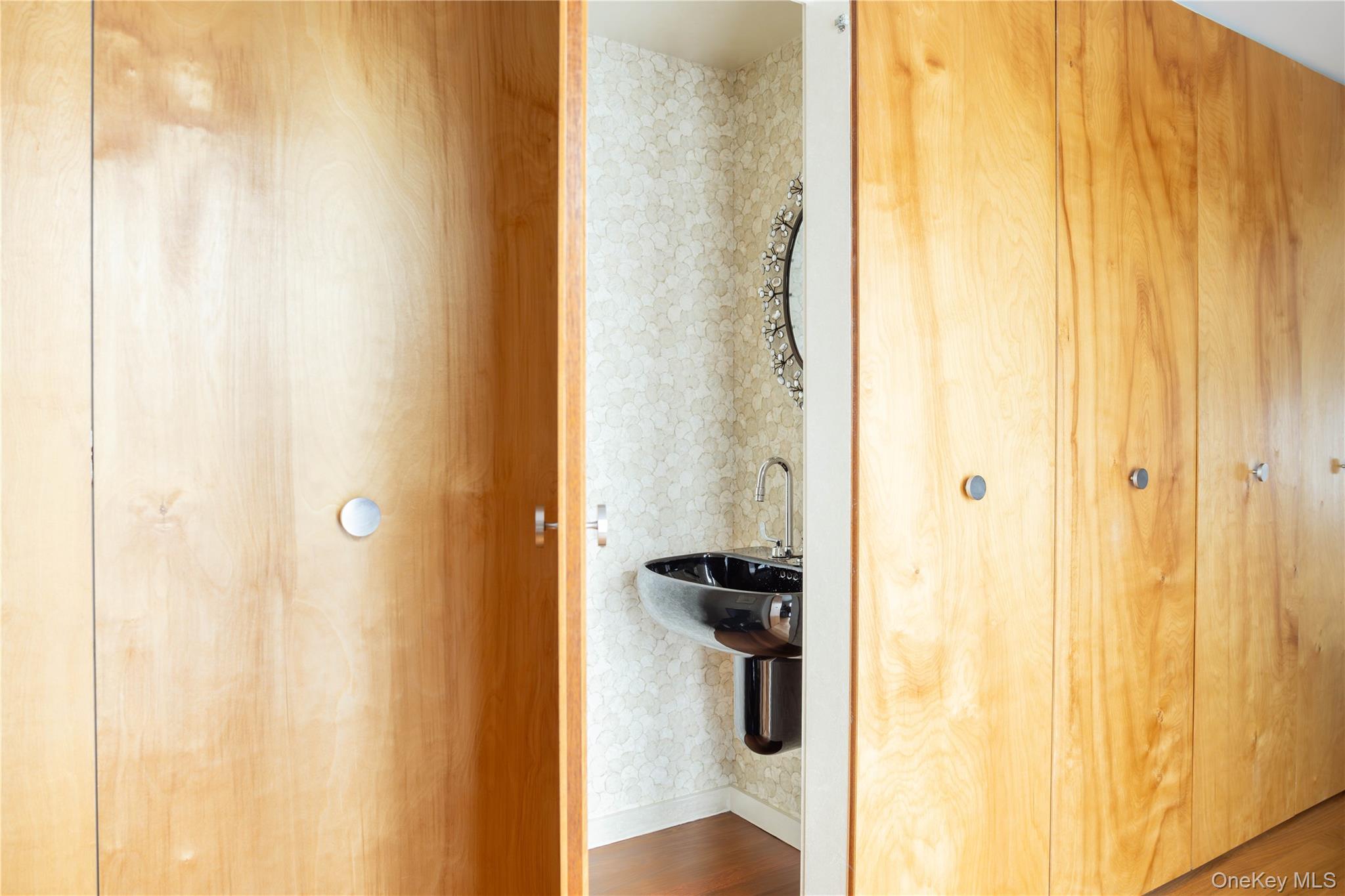 #10 photo, 900 N View Drive, サフォーク郡 Orient , NY 11957