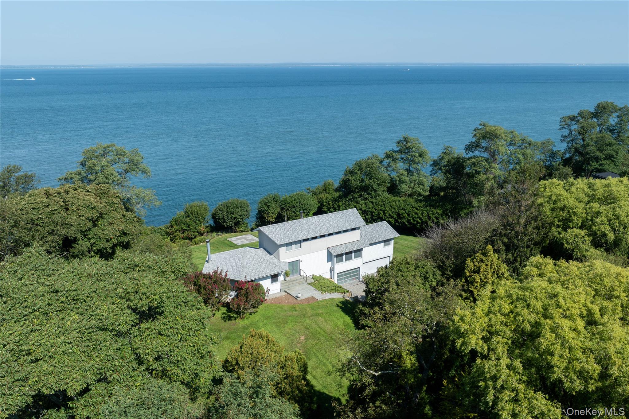 #18 photo, 900 N View Drive, サフォーク郡 Orient , NY 11957