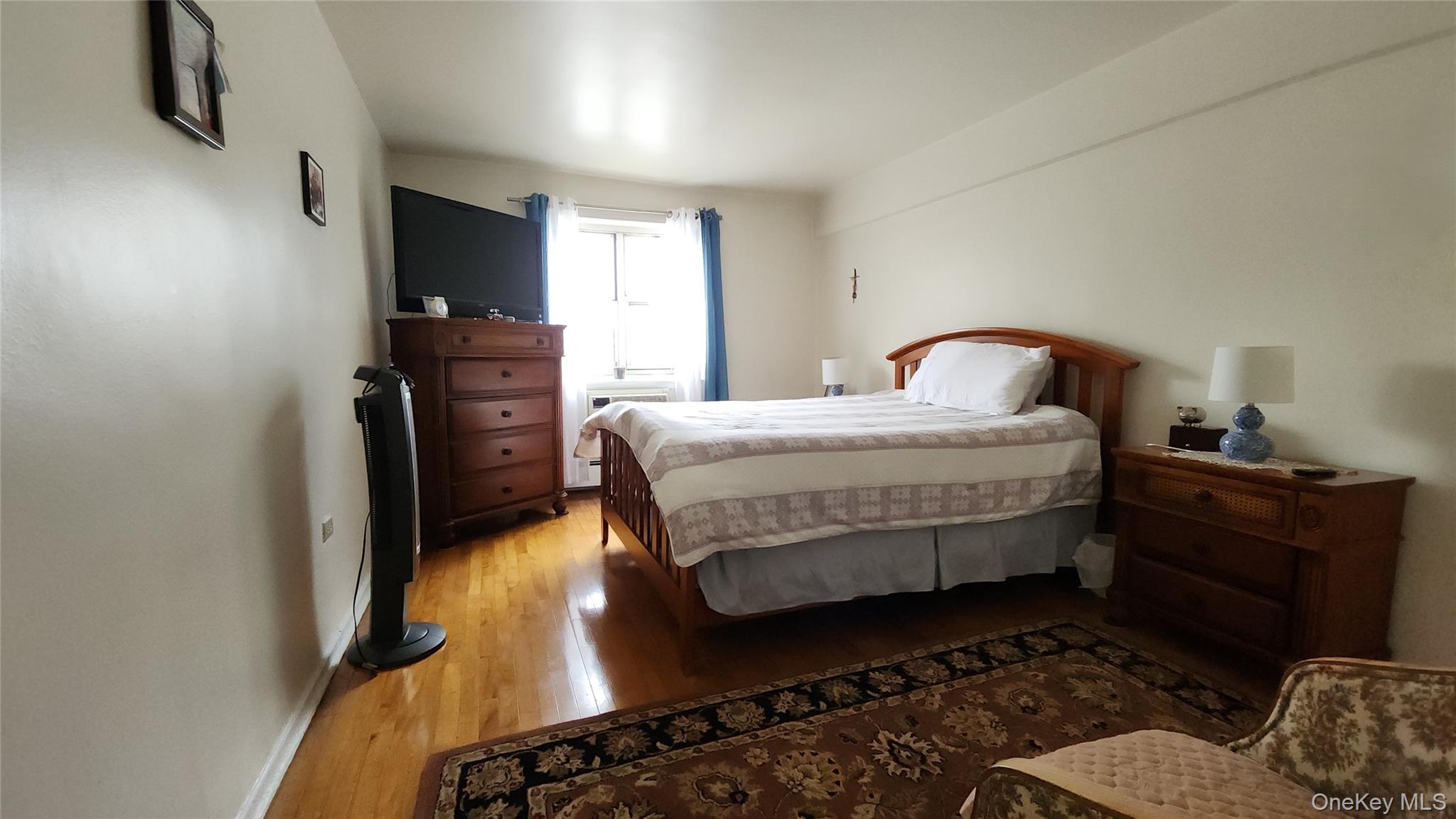 #15 photo, 99-10 60th Avenue, Corona , NY 11368