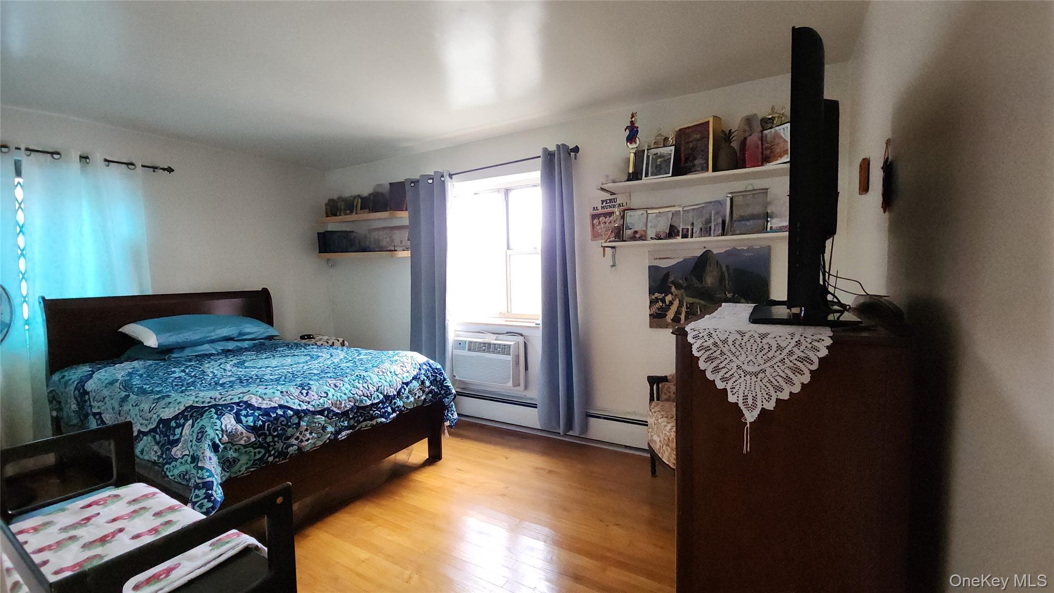 #17 photo, 99-10 60th Avenue, Corona , NY 11368