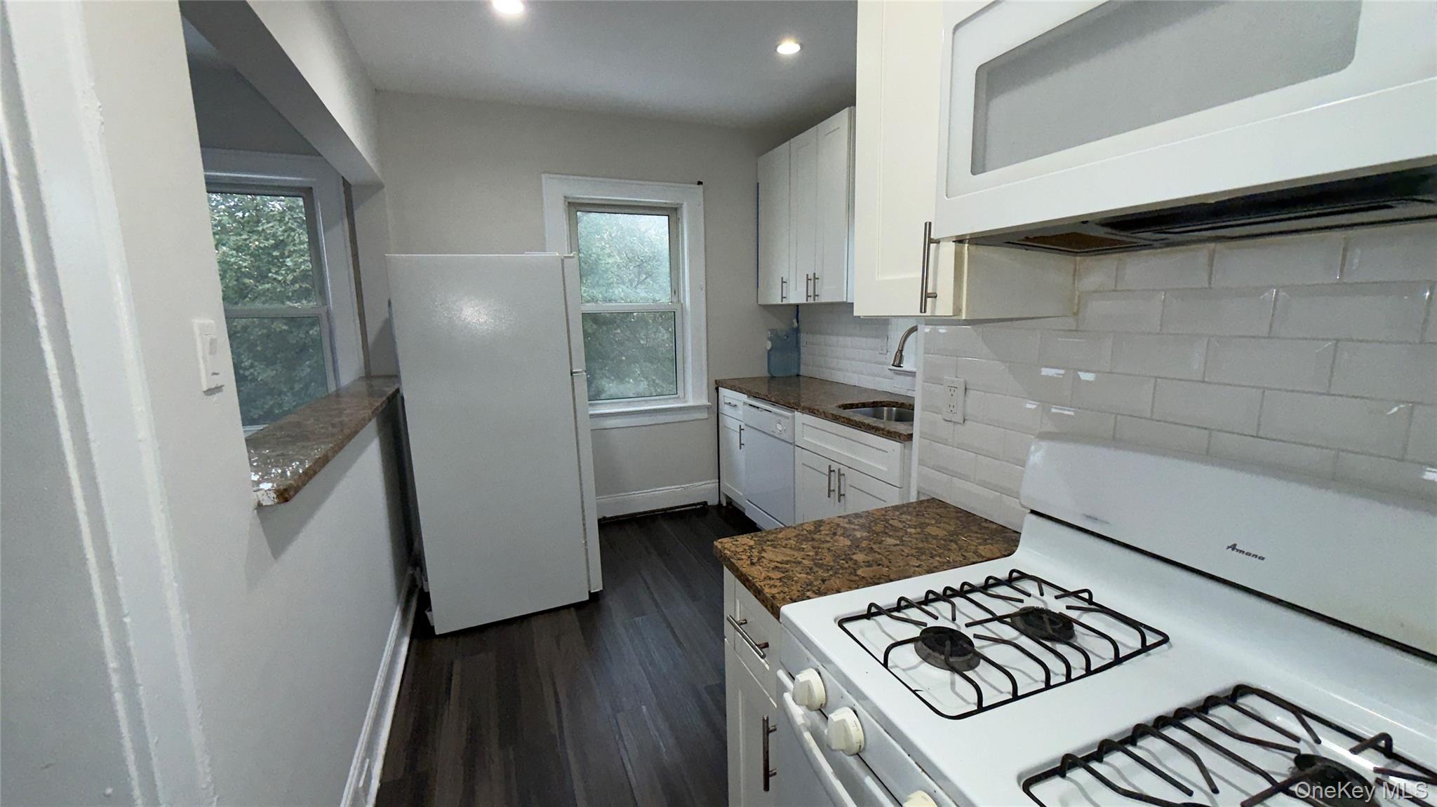 #4 photo, 2366 Parkview, ナッソー郡 Baldwin , NY 11510