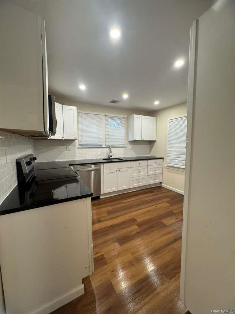 #4 photo, 62 Orchid Drive, サフォーク郡 Mastic Beach , NY 11951