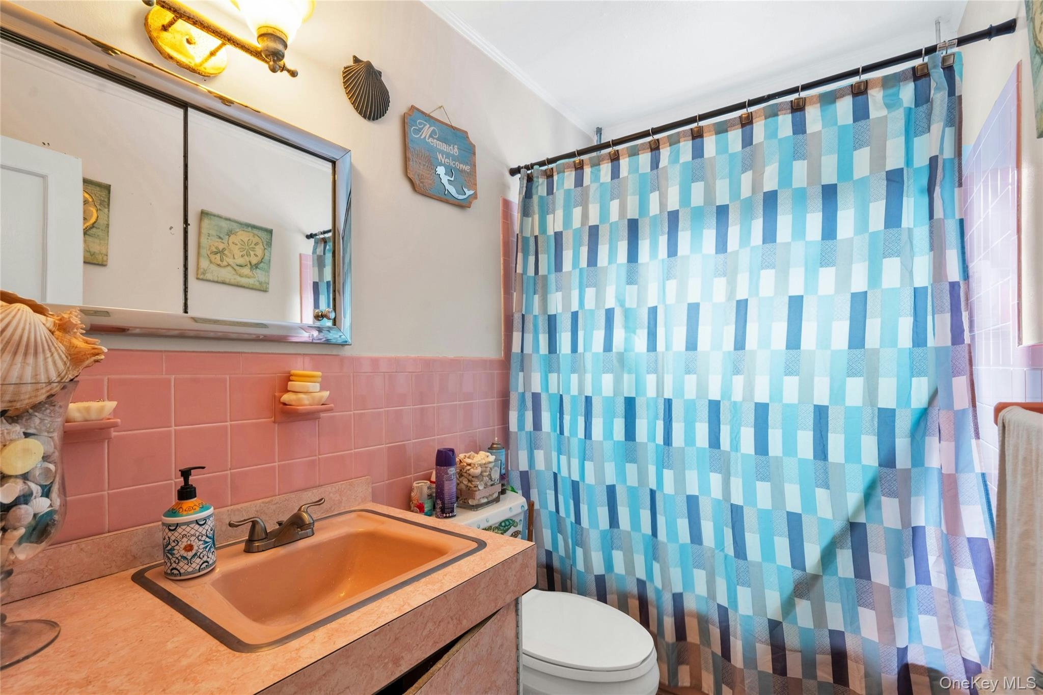 #11 photo, 54 E 15th Street, Huntington Station , NY 11746