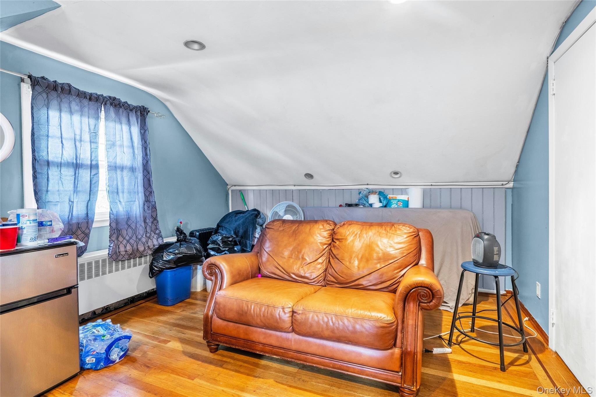 #13 photo, 54 E 15th Street, Huntington Station , NY 11746