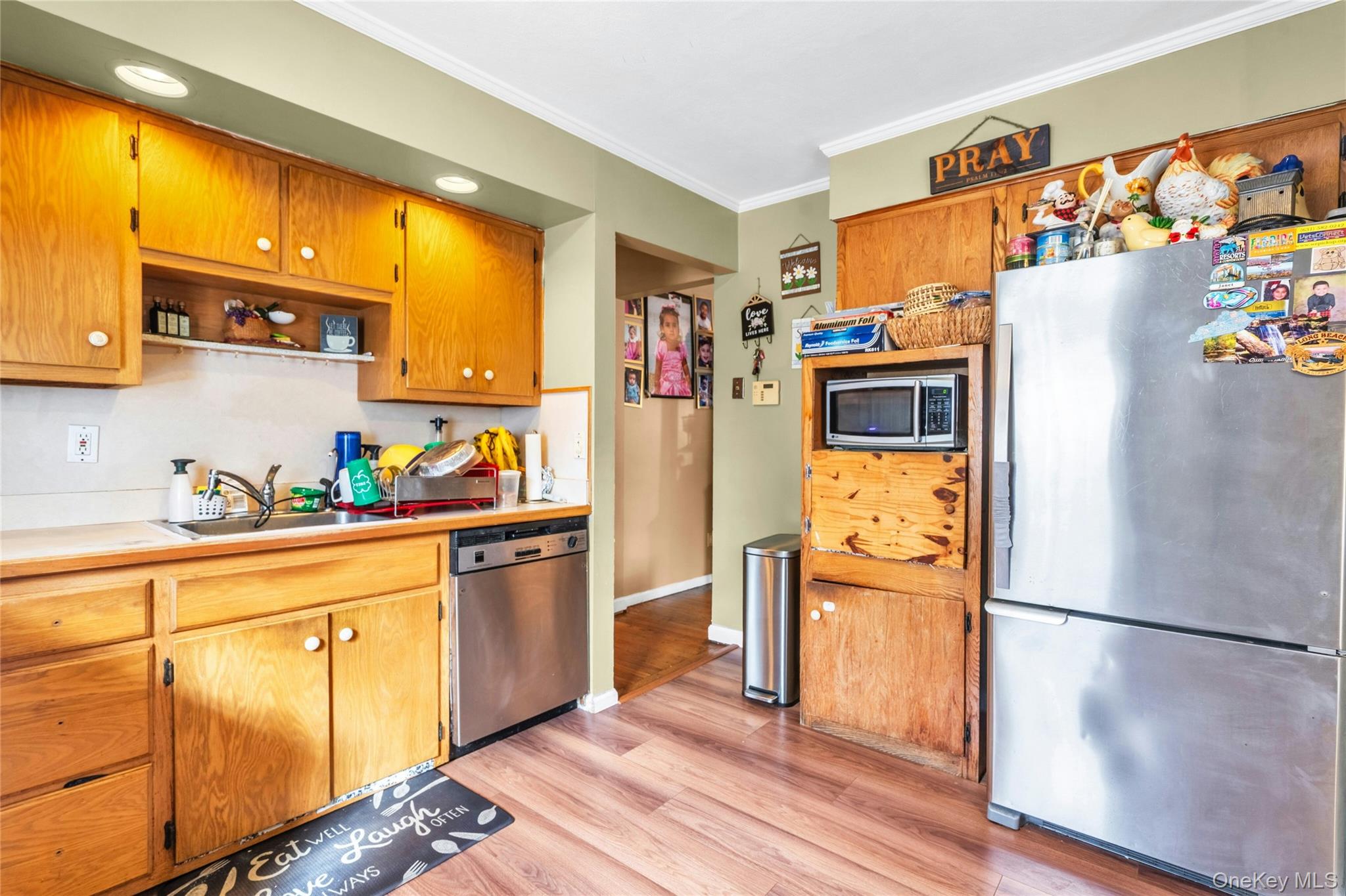 #5 photo, 54 E 15th Street, Huntington Station , NY 11746