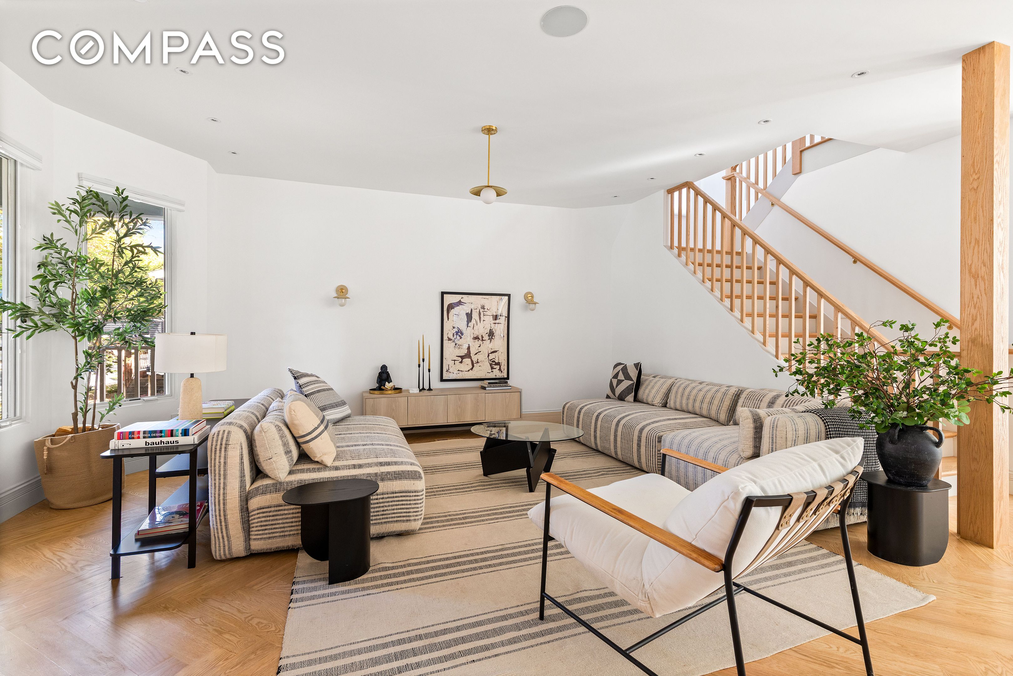 #1 photo, 453 Stratford Road, ブルックリン区 Ditmas Park , NY 11218