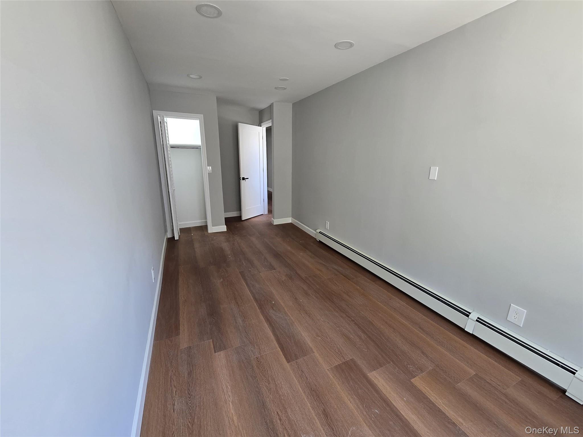 #5 photo, 107-46 120th Street, クイーンズ区 Richmond Hill S. , NY 11419