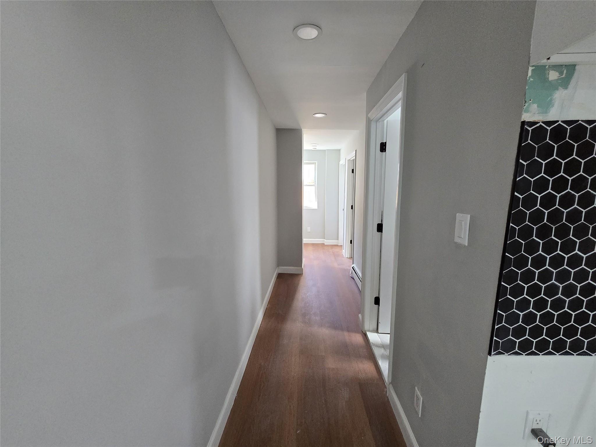 #7 photo, 107-46 120th Street, クイーンズ区 Richmond Hill S. , NY 11419