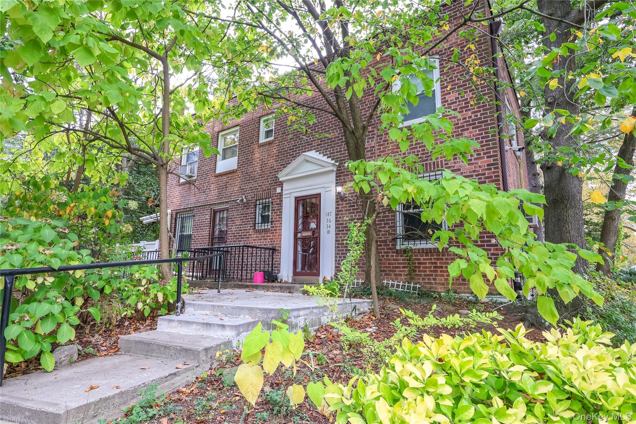 #1 photo, 147-36 Charter Road, クイーンズ区 Kew Garden Hills , NY 11435