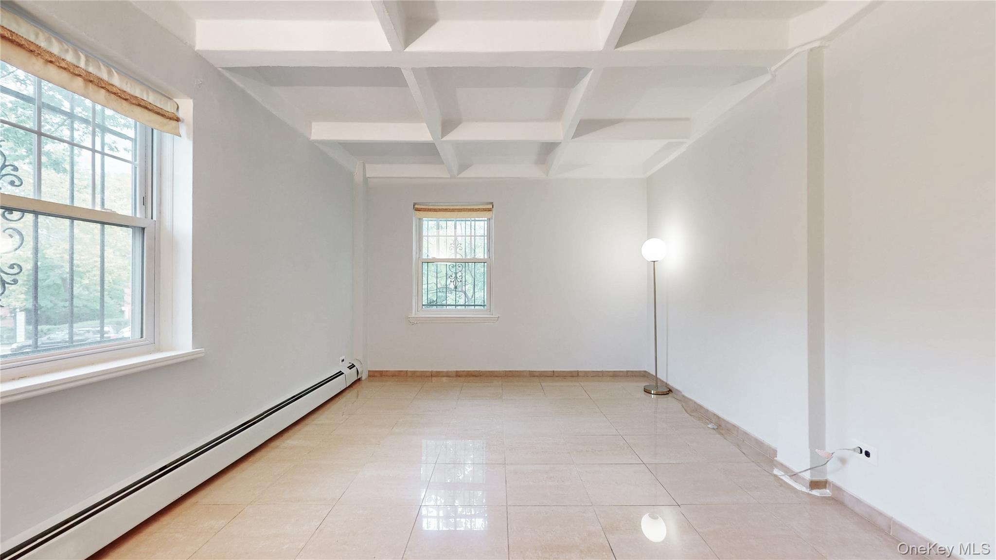 #9 photo, 147-36 Charter Road, クイーンズ区 Kew Garden Hills , NY 11435