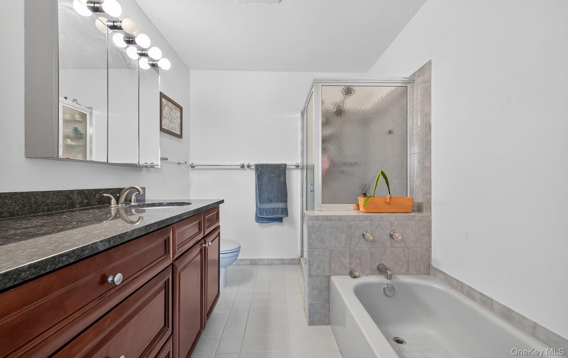 #11 photo, 21 Indian Trace, サフォーク郡 Kings Park , NY 11754