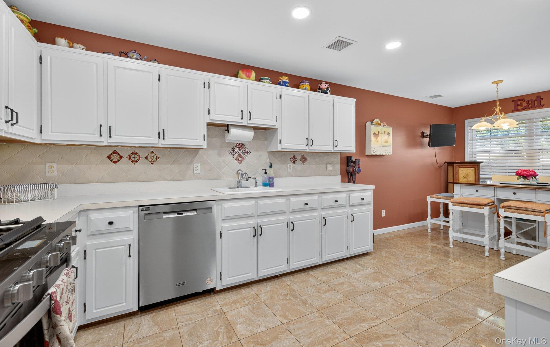 #3 photo, 21 Indian Trace, サフォーク郡 Kings Park , NY 11754