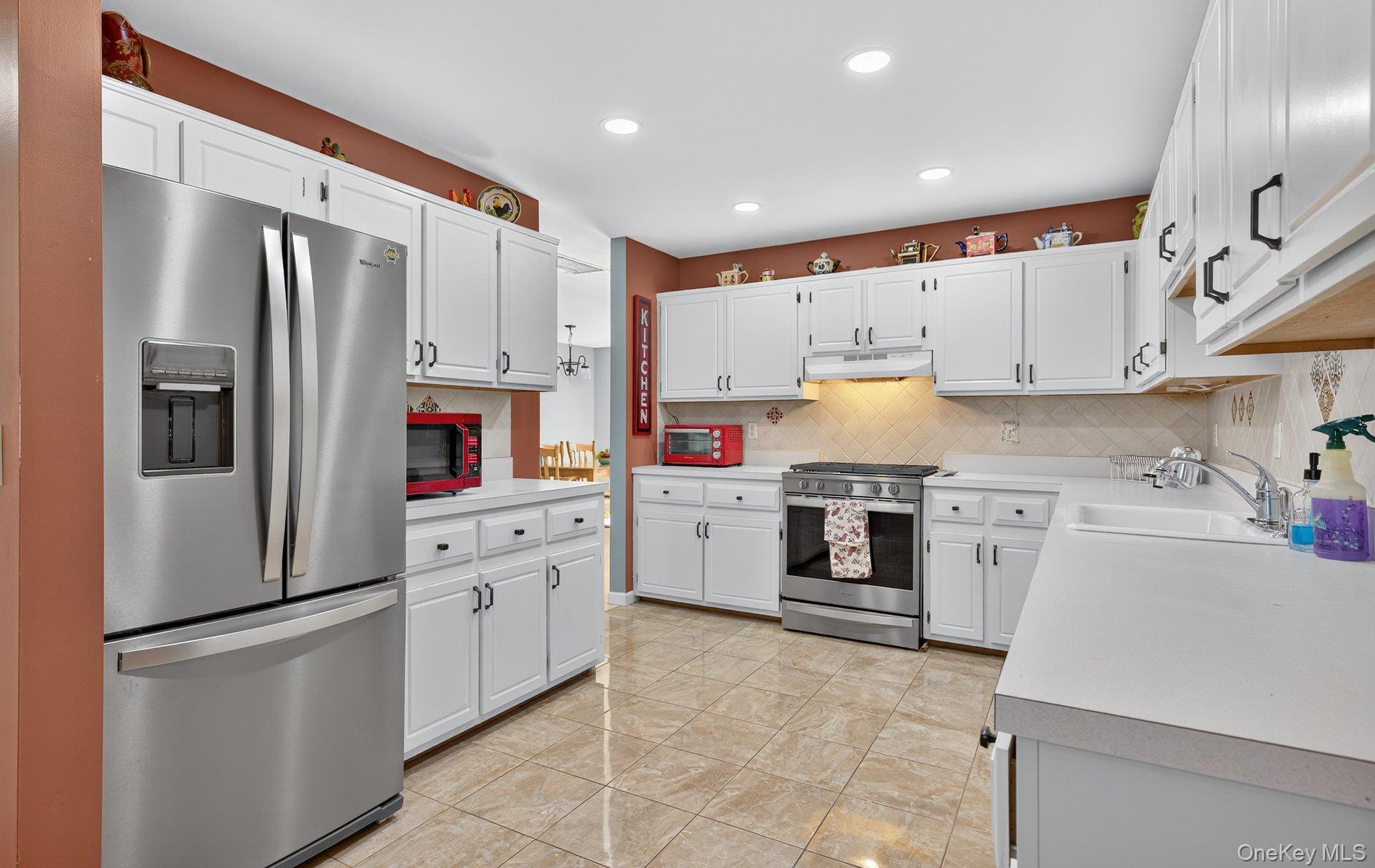 #4 photo, 21 Indian Trace, サフォーク郡 Kings Park , NY 11754