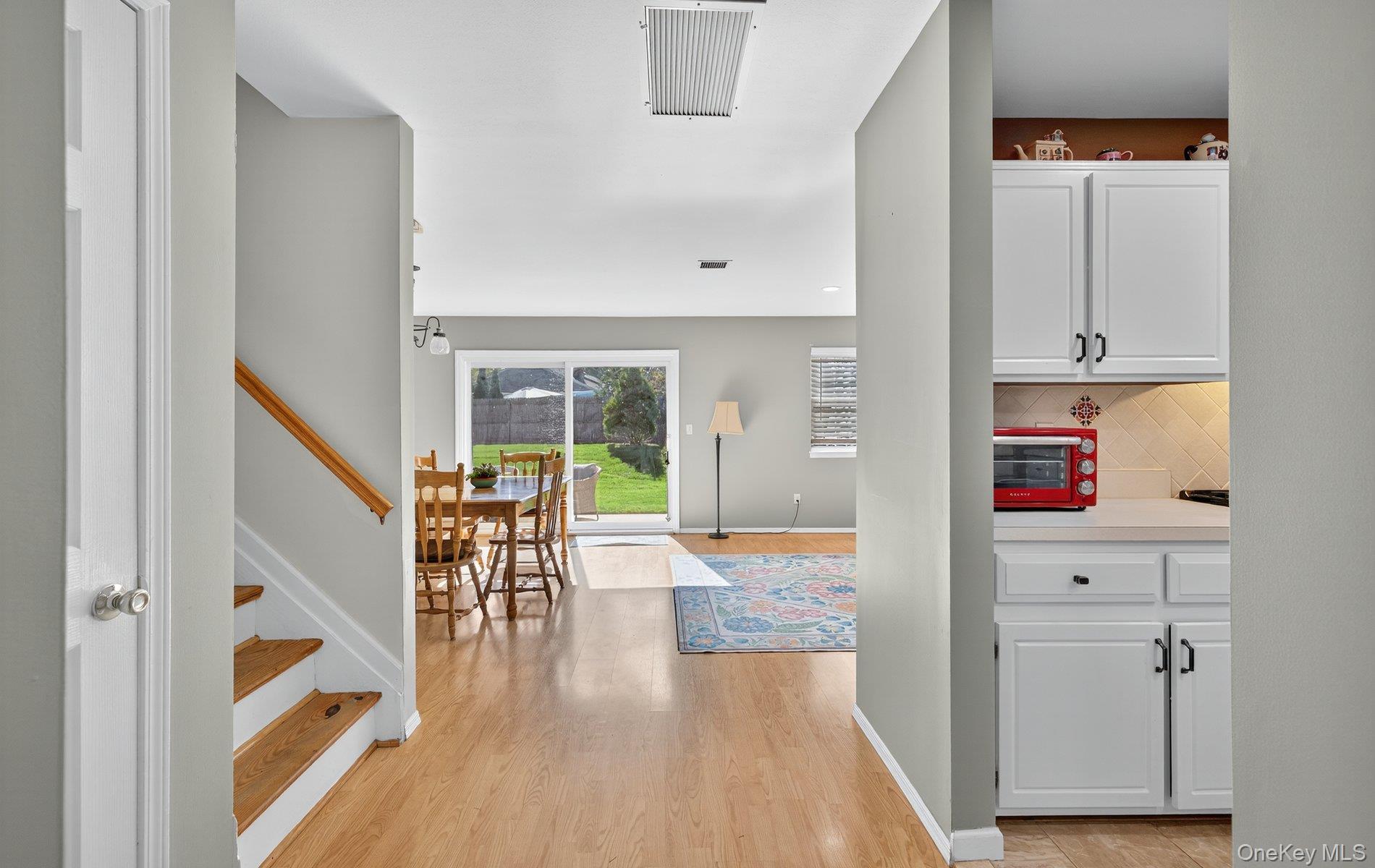 #6 photo, 21 Indian Trace, サフォーク郡 Kings Park , NY 11754