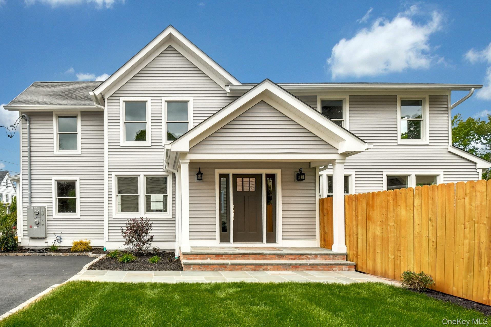 #1 photo, 27A Irving Place, ナッソー郡 Oyster Bay , NY 11771