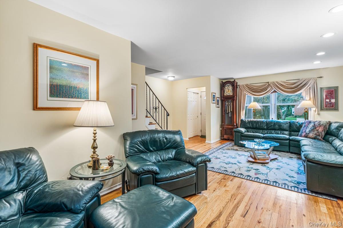 #10 photo, 2318 A Corporal Kennedy Street, クイーンズ区 Bayside , NY 11360