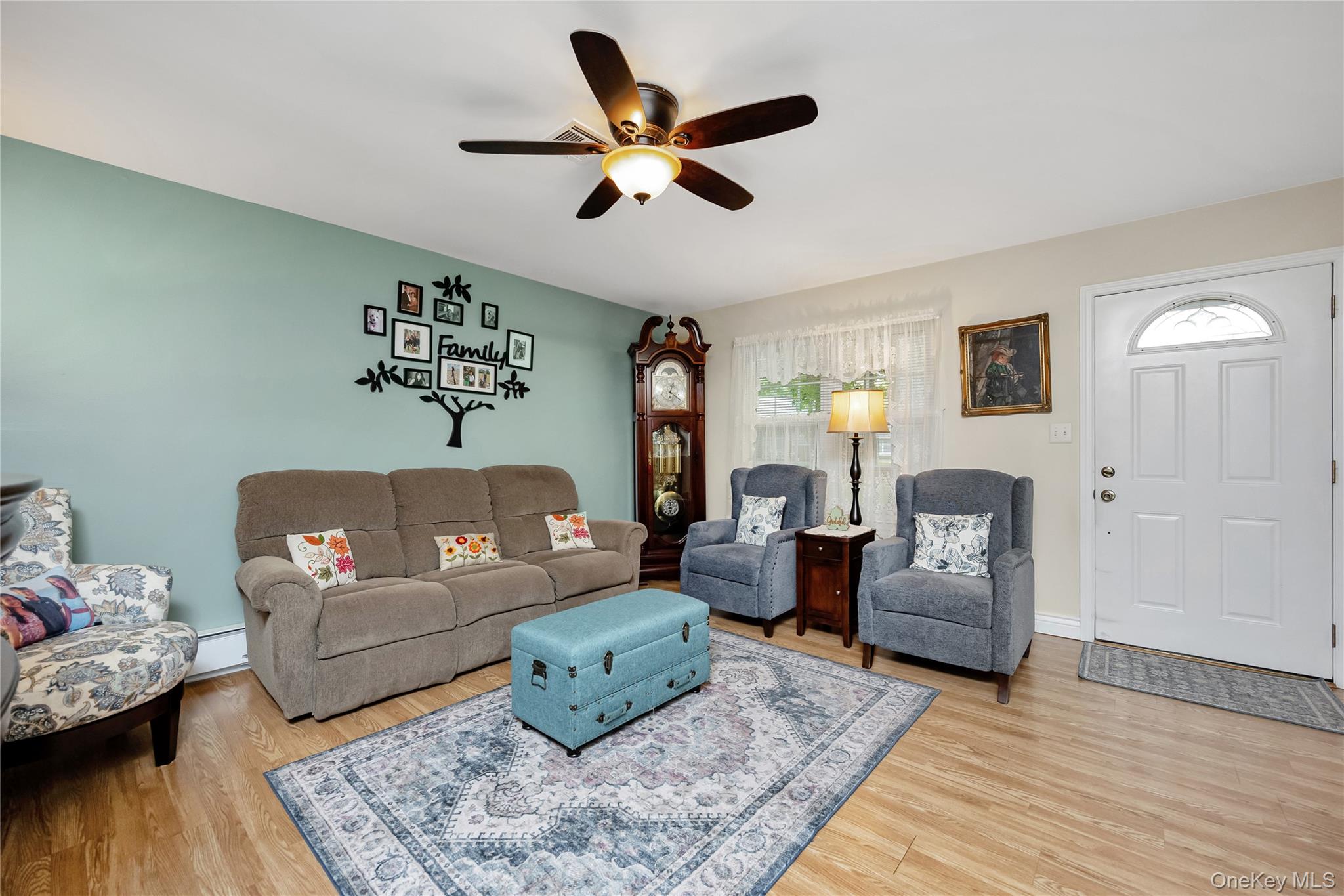 #13 photo, 412B Weymouth Court, サフォーク郡 Ridge , NY 11961