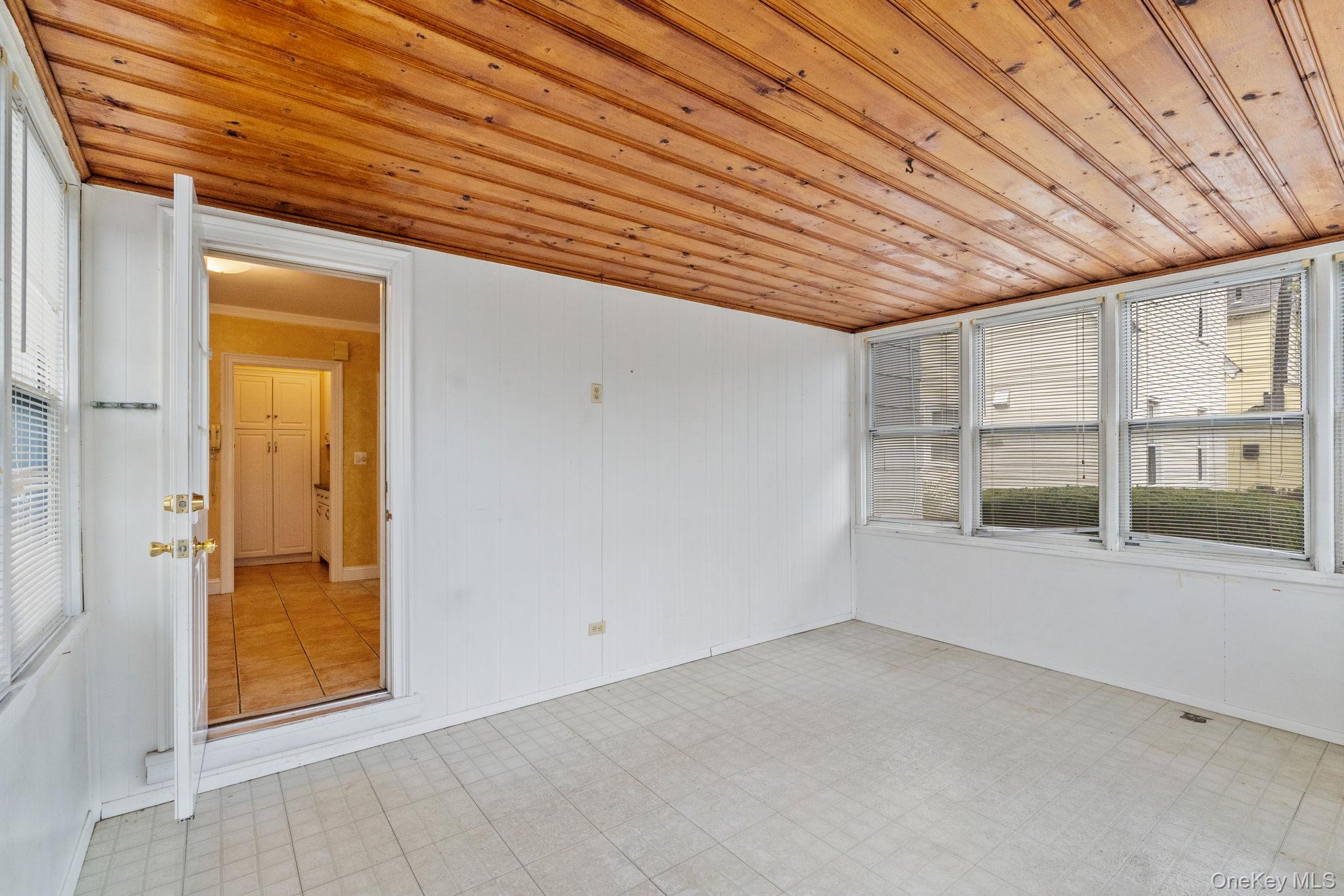 #13 photo, 43-52 169 Street, クイーンズ区 Flushing , NY 11358