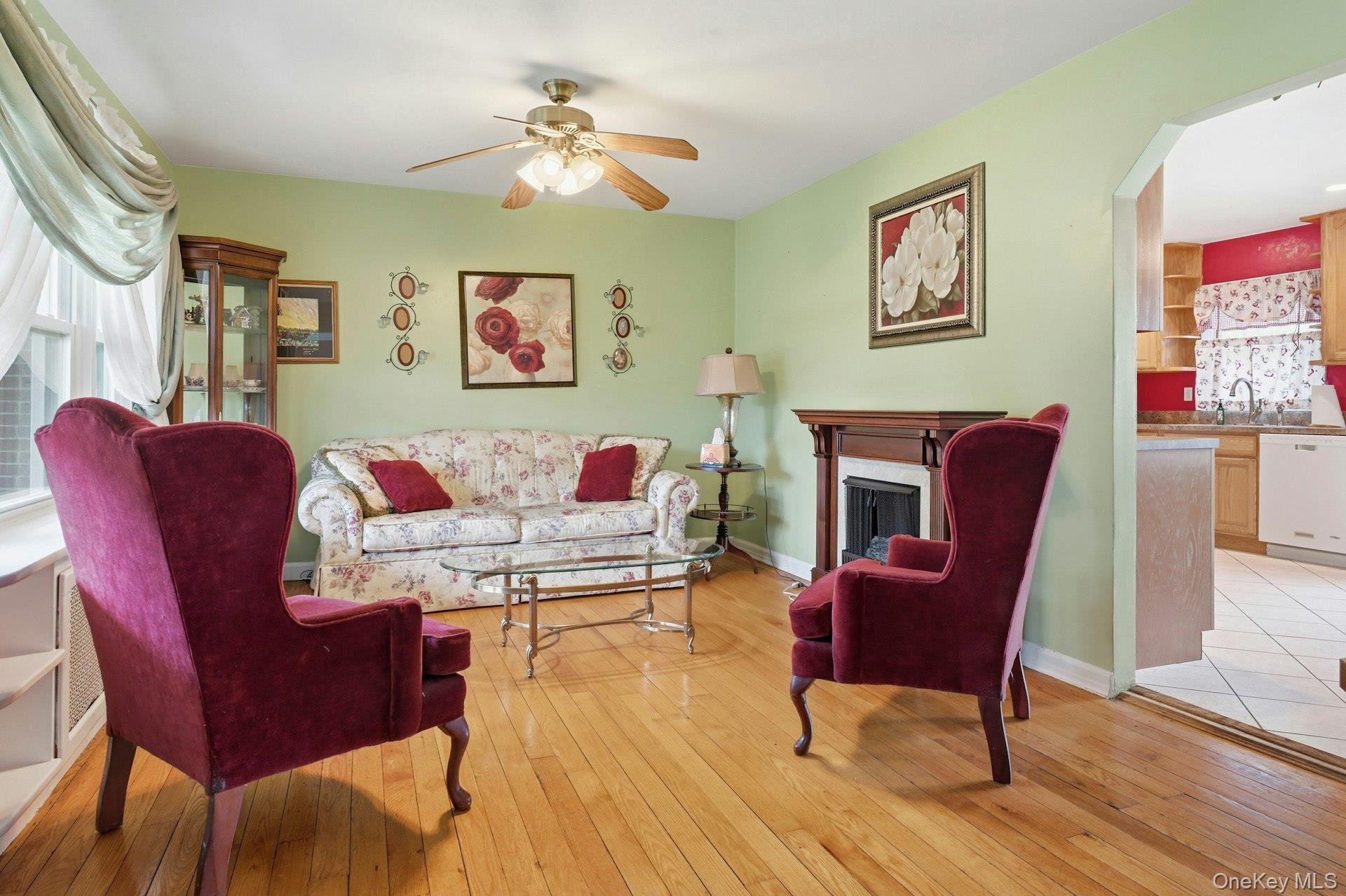 #13 photo, 225 Cherry Street, ナッソー郡 Farmingdale , NY 11735