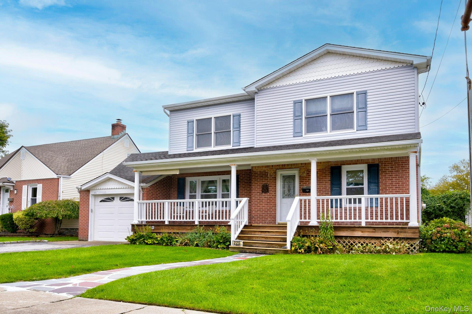 #2 photo, 225 Cherry Street, ナッソー郡 Farmingdale , NY 11735