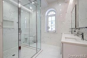 #18 photo, 69-36 Dartmouth Street, クイーンズ区 Forest Hills , NY 11375