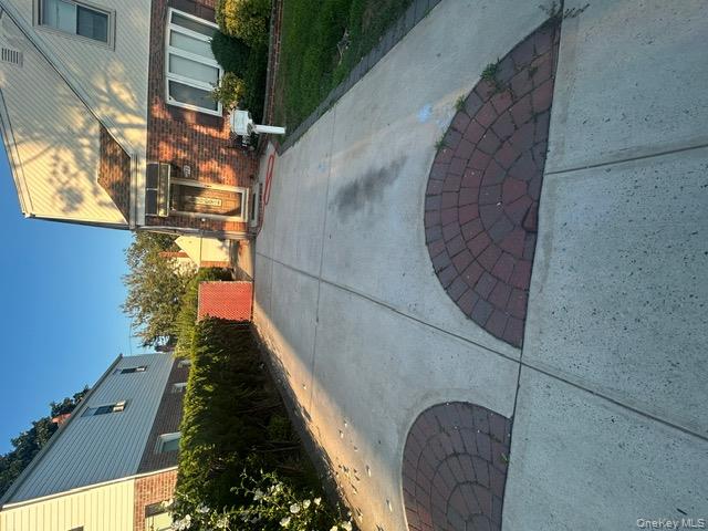 #1 photo, 182 Wellington Road, ナッソー郡 Elmont , NY 11003