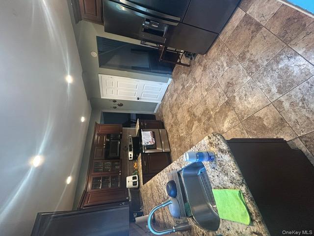 #4 photo, 182 Wellington Road, ナッソー郡 Elmont , NY 11003