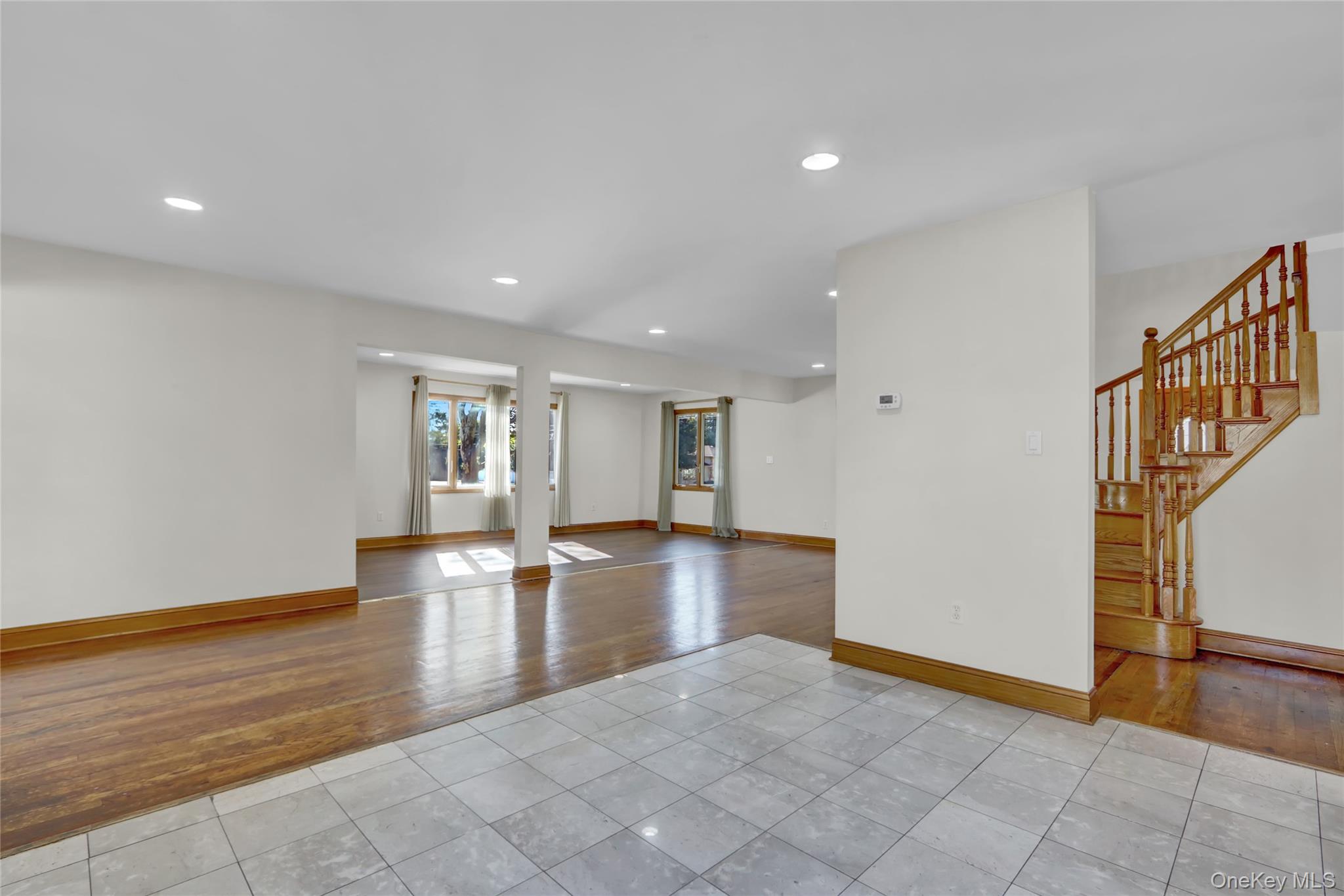 #10 photo, 600 Plainview Road, ナッソー郡 Plainview , NY 11803