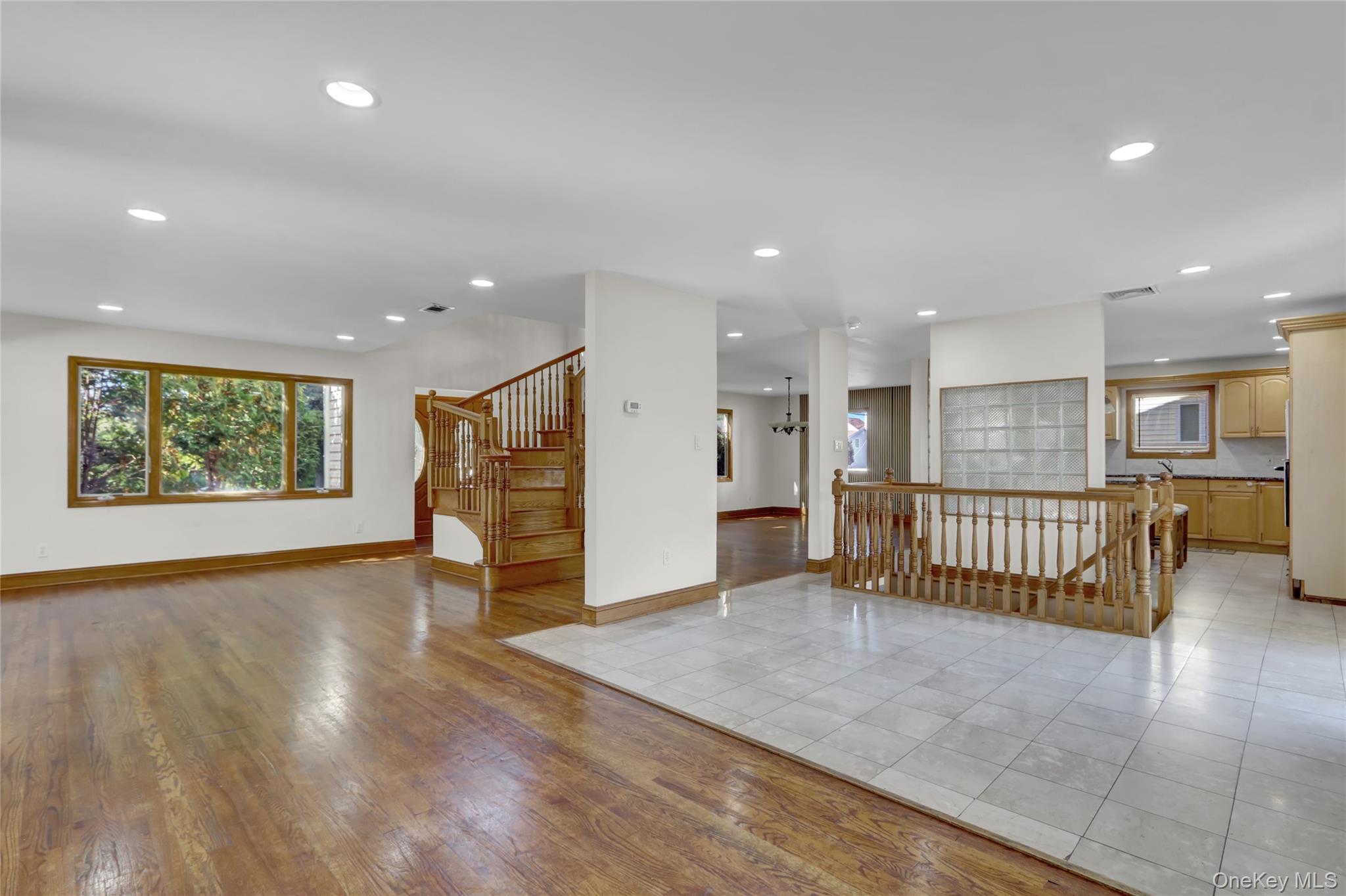 #8 photo, 600 Plainview Road, ナッソー郡 Plainview , NY 11803