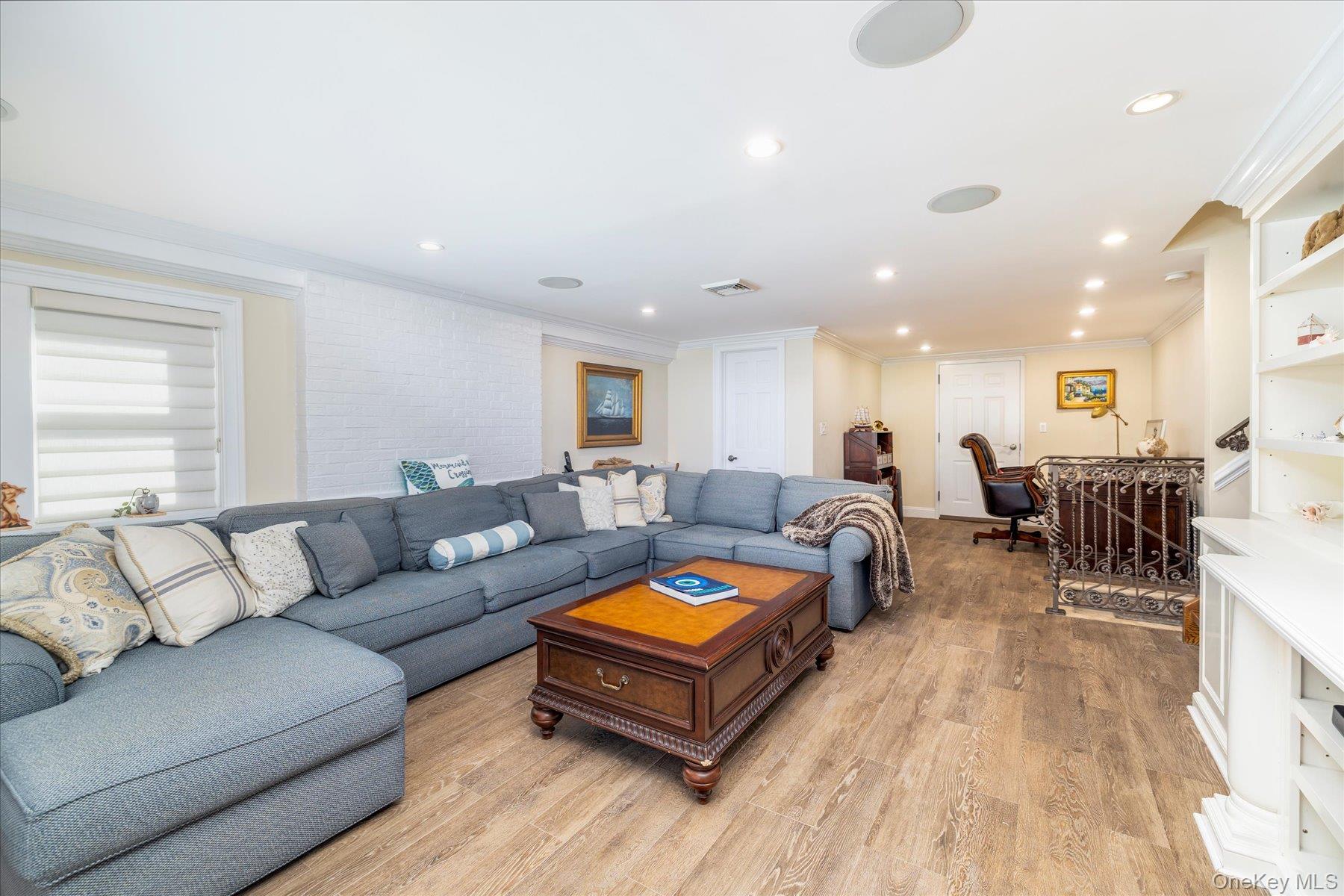 #20 photo, 2863 Harbor Road, ナッソー郡 Merrick , NY 11566