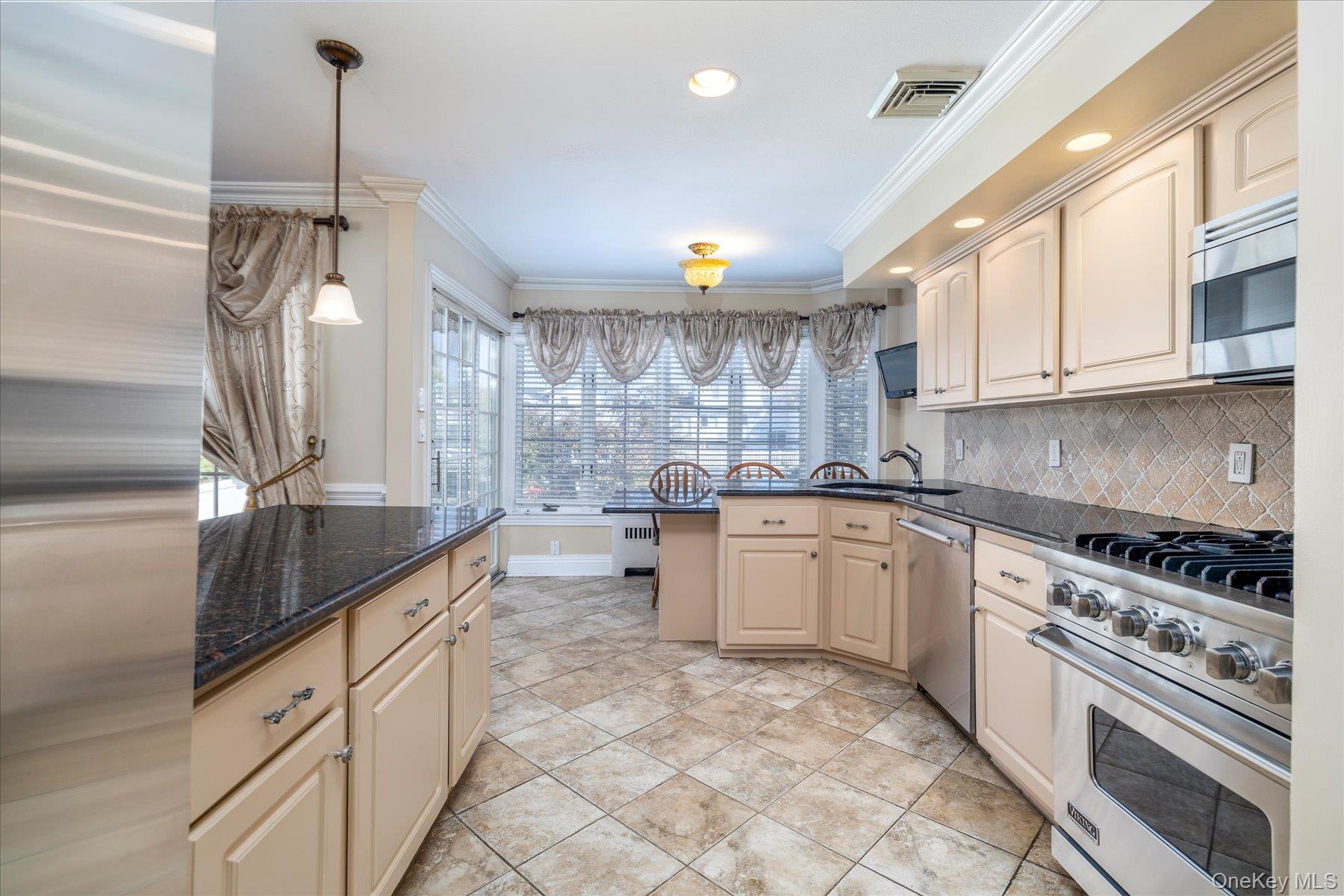 #9 photo, 2863 Harbor Road, ナッソー郡 Merrick , NY 11566