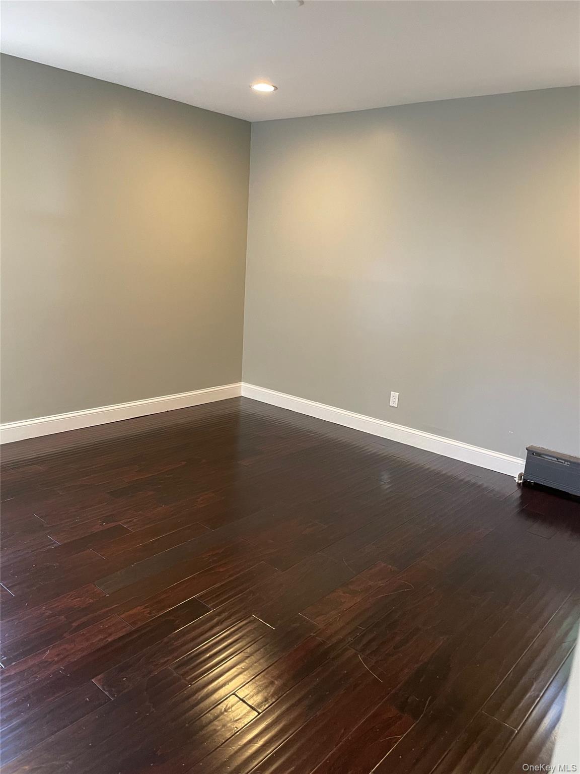 #4 photo, 10 Berry Court, サフォーク郡 Huntington Station , NY 11746