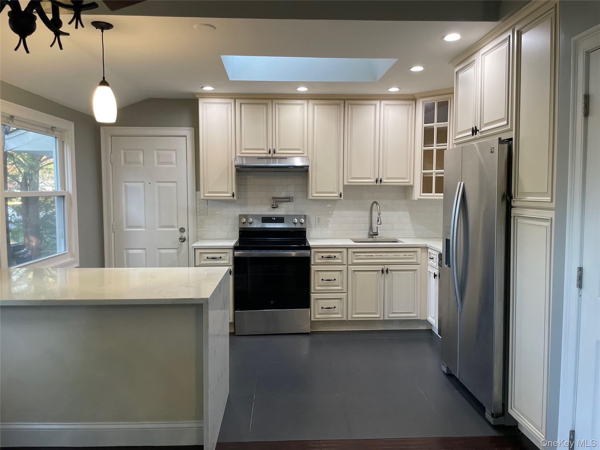 #9 photo, 10 Berry Court, サフォーク郡 Huntington Station , NY 11746