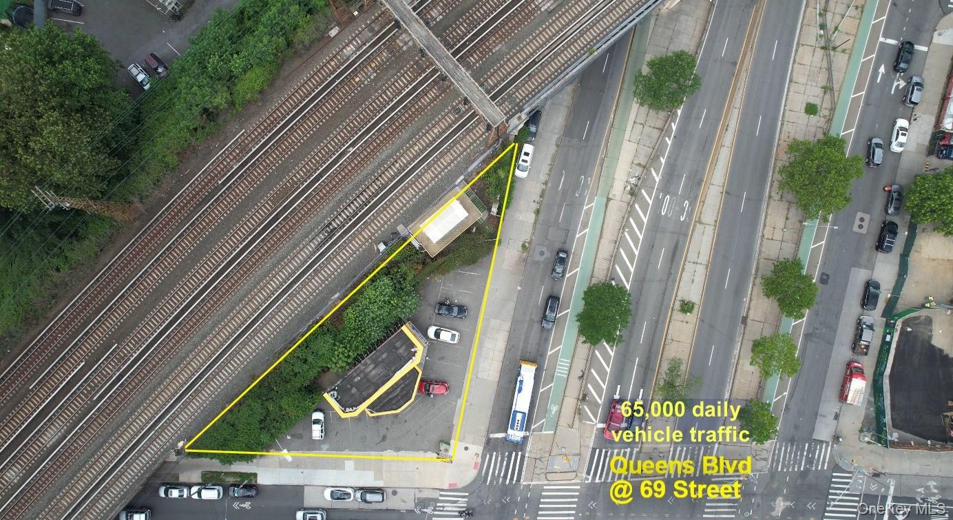 #10 photo, 68-12 Queens Boulevard, クイーンズ区 Woodside , NY 11377