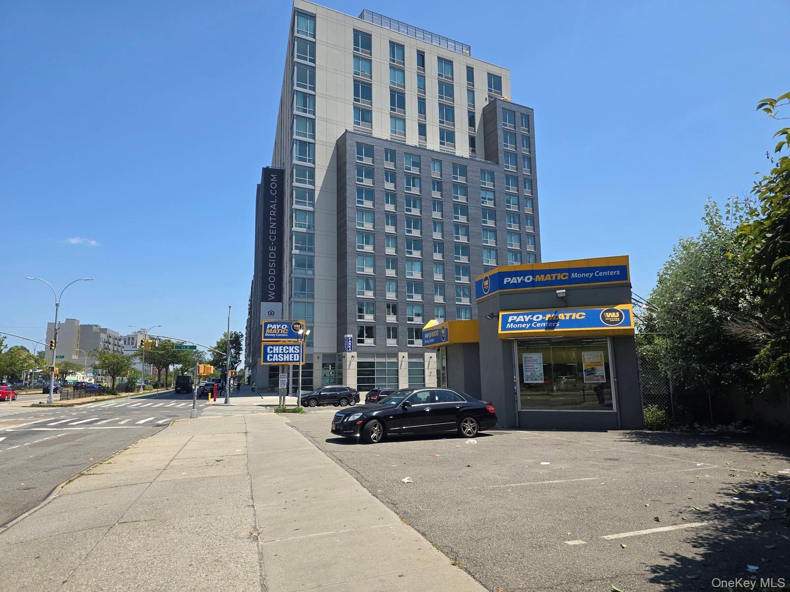 #4 photo, 68-12 Queens Boulevard, クイーンズ区 Woodside , NY 11377