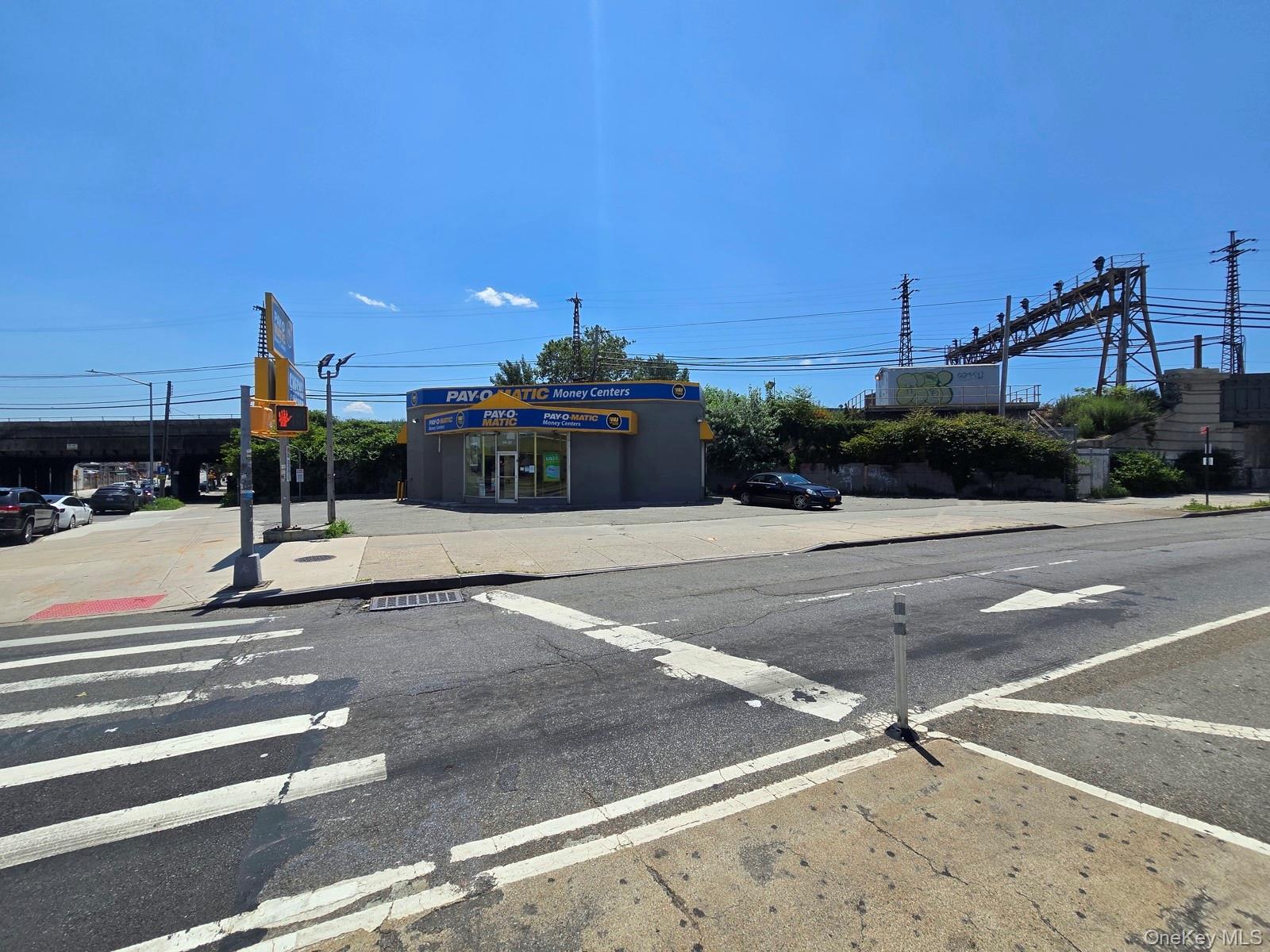 #8 photo, 68-12 Queens Boulevard, クイーンズ区 Woodside , NY 11377