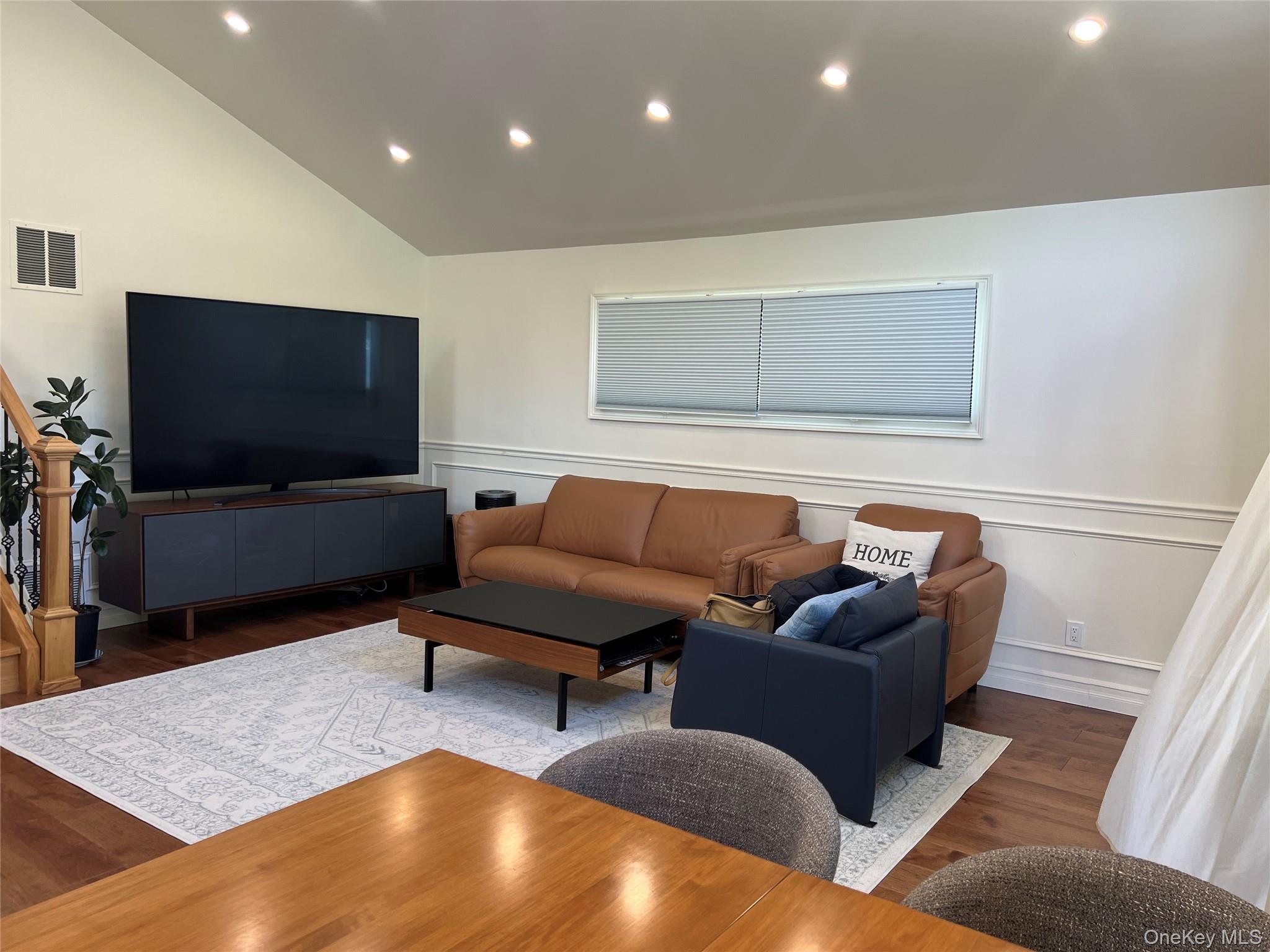 #5 photo, 22469 76th Road, Bayside , NY 11364