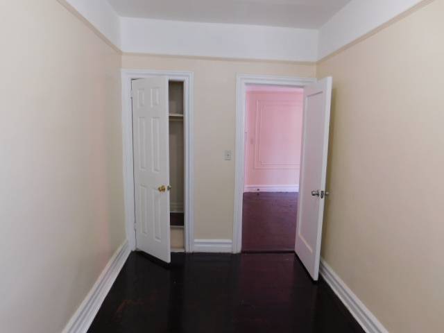 #13 photo, 3331 Fish Ave, ブロンクス区 Laconia , NY 10469