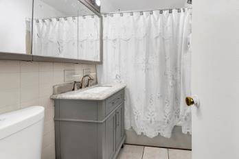 #11 photo, 1966  New bold , #104, ブロンクス区 East Bronx , NY 10472