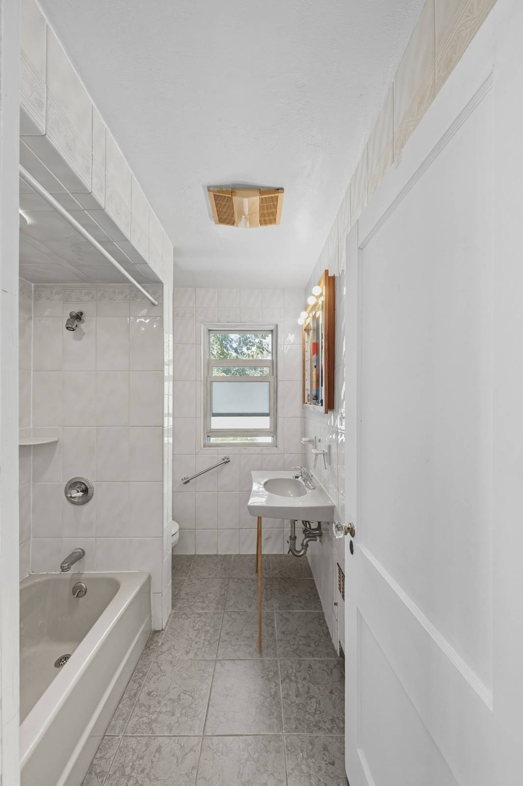 #4 photo, 310 Brighton Avenue, スタテンアイランド Staten I , NY 10301