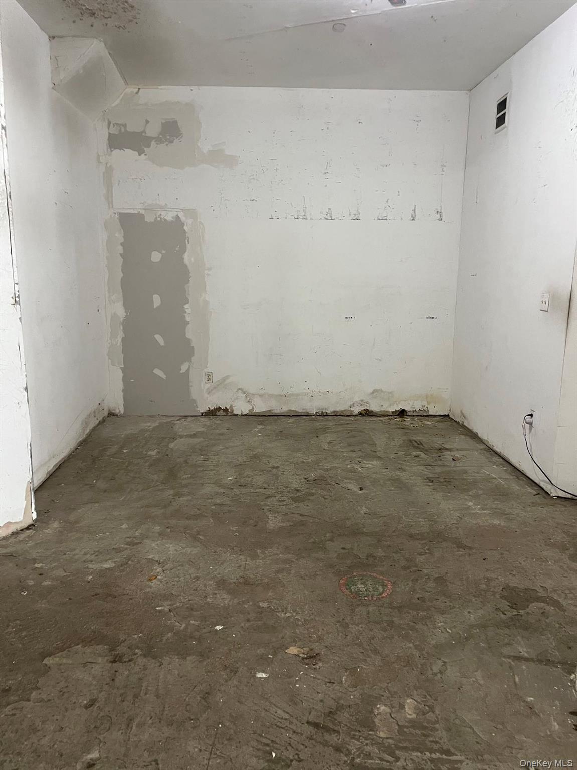 #4 photo, 8215 Queens Boulevard, クイーンズ区 Elmhurst , NY 11373