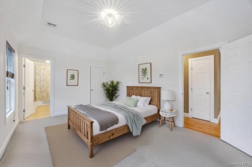 #20 photo, 118 Franklin Avenue, サフォーク郡 East Northport , NY 11731