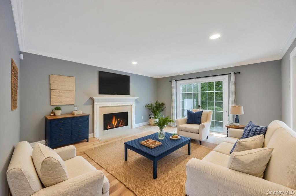 #7 photo, 118 Franklin Avenue, サフォーク郡 East Northport , NY 11731