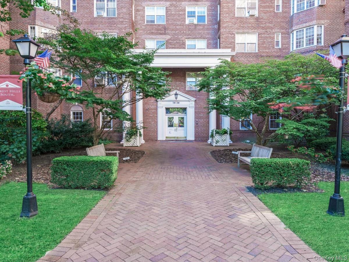 #1 photo, 76-36 113th Street, クイーンズ区 Forest Hills , NY 11375