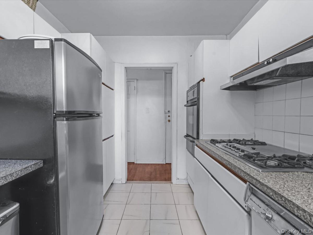 #6 photo, 76-36 113th Street, クイーンズ区 Forest Hills , NY 11375