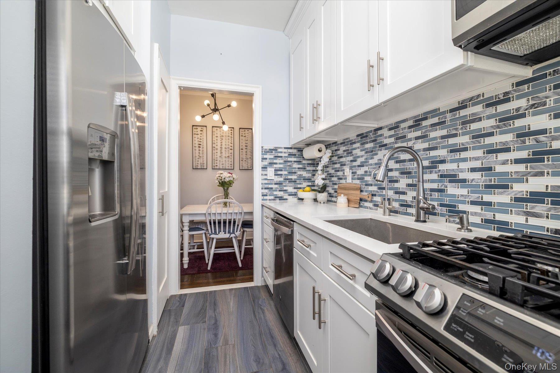 #3 photo, 8 Barstow Road, ナッソー郡 Great Neck , NY 11021