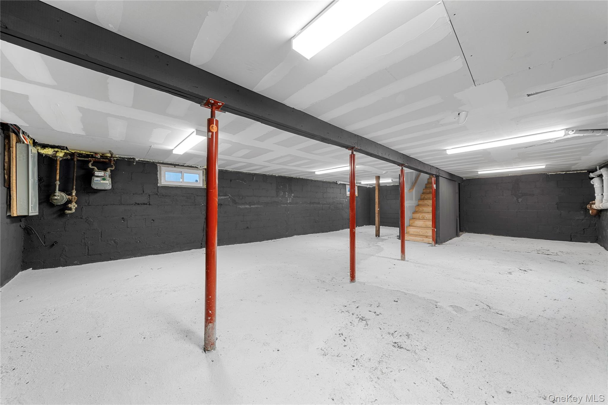 #10 photo, 146 Lincoln Avenue, ナッソー郡 Roosevelt , NY 11575